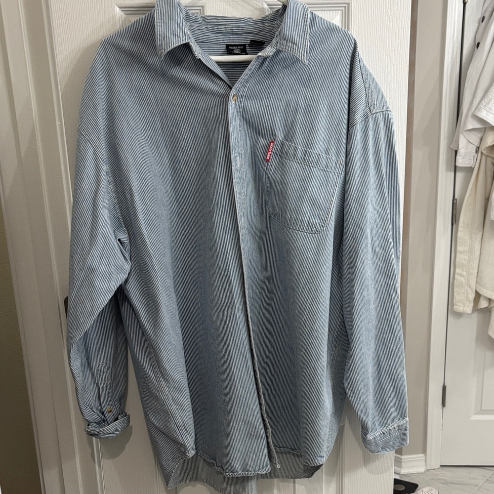 Warner Bros. Looney Tunes Blue Striped Shirt